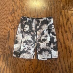 Zella tie-dye bike short